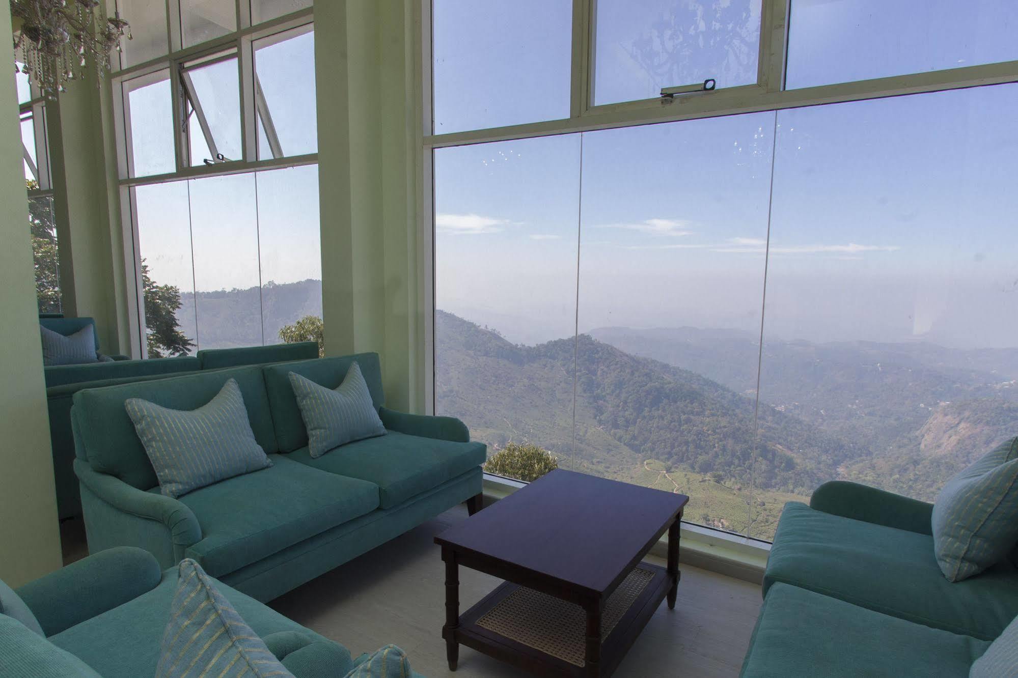 Fragrant Nature Munnar - A Five Star Classified Hotel Exteriör bild